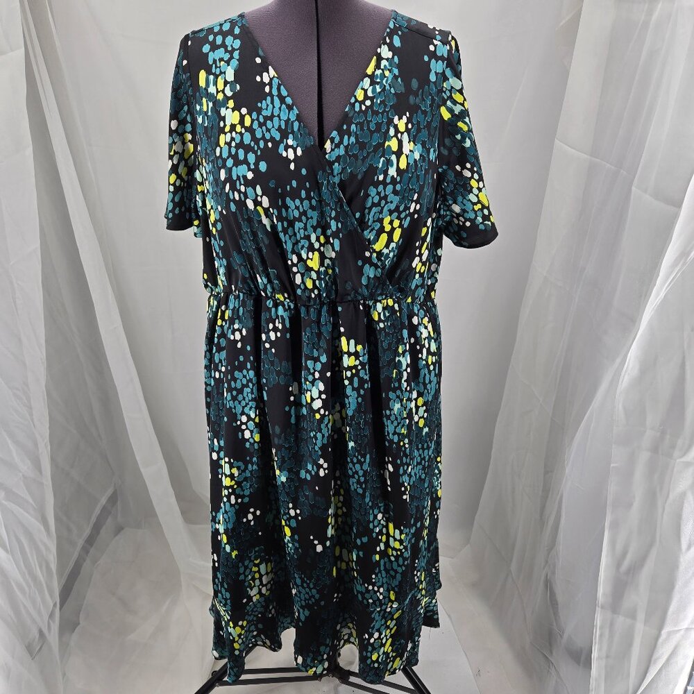 718-6 Torrid Bubble Charm Flutter sleeve Black & Green midi Dress Size 2 18/20